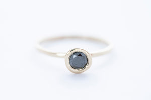 REEF ring - 14K yellow gold w. black diamond