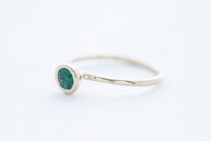 REEF ring - 14K yellow gold w. emerald #2