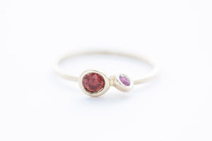 REEF DOUBLE ring - 14K yellow gold | w. garnet and sapphire