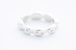 SERATA Ring - Sterling Silver with 14 White Diamonds