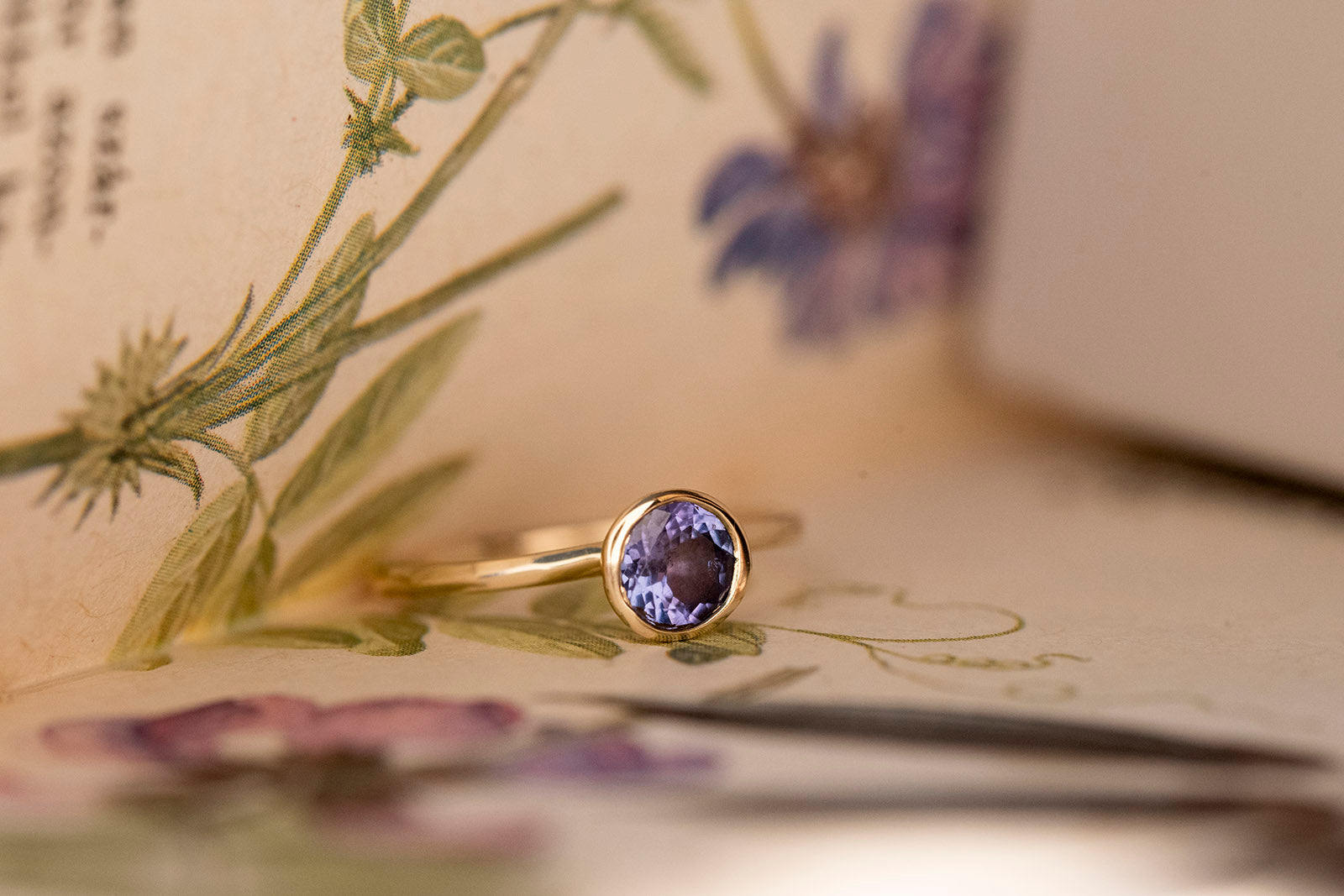 REEF ring - 14K yellow gold w. tanzanite