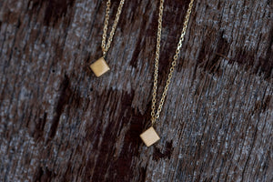 CARRÉ necklace - 14K yellow gold