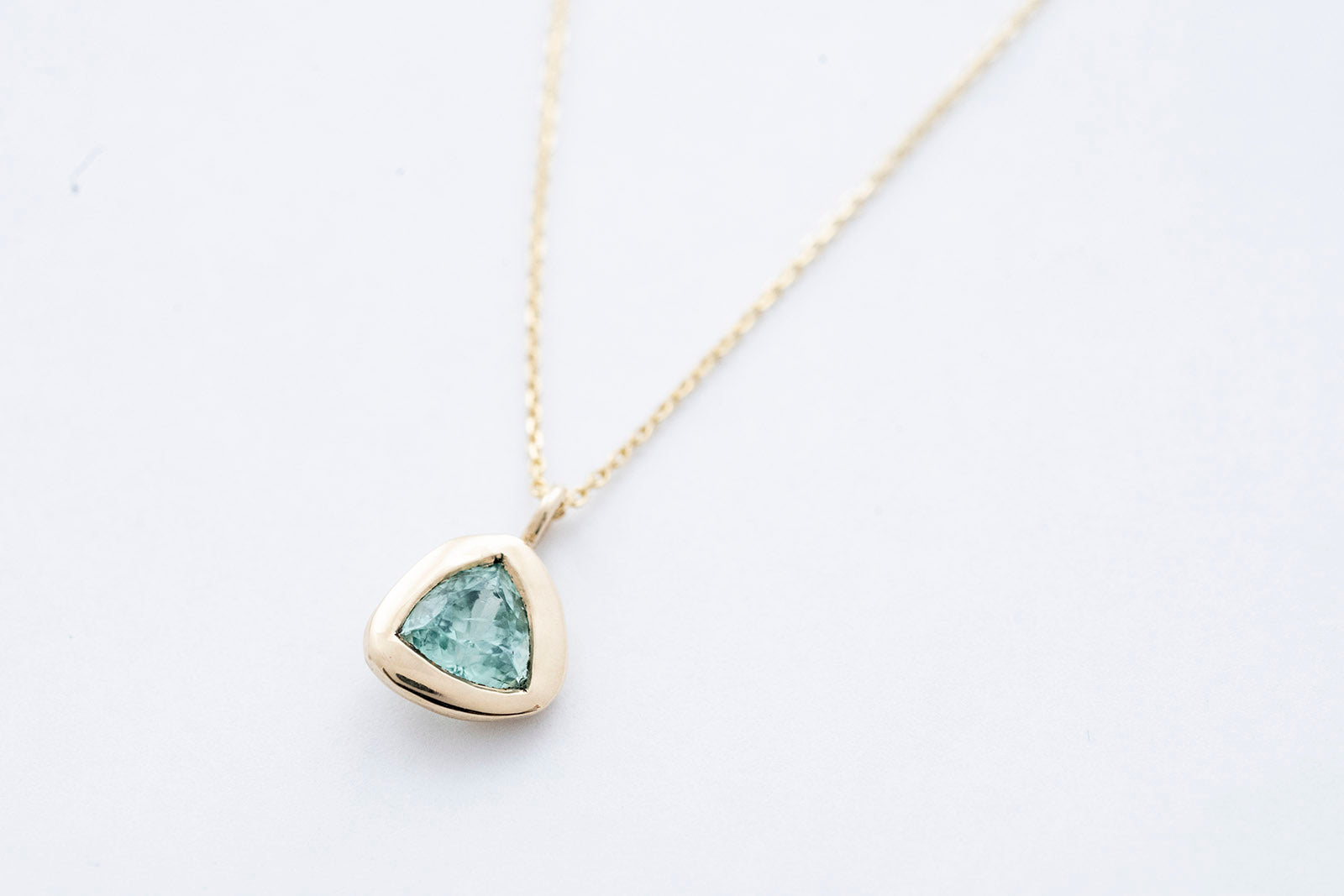 SUCRÉ necklace - 14K yellow gold w. green beryl