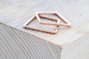 PURE ring - 14K rose gold w. white diamonds