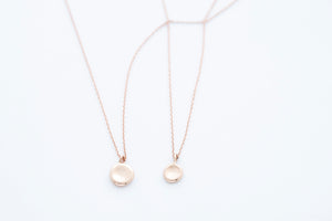 PEBBLE necklace | 14K rose gold - small pendant