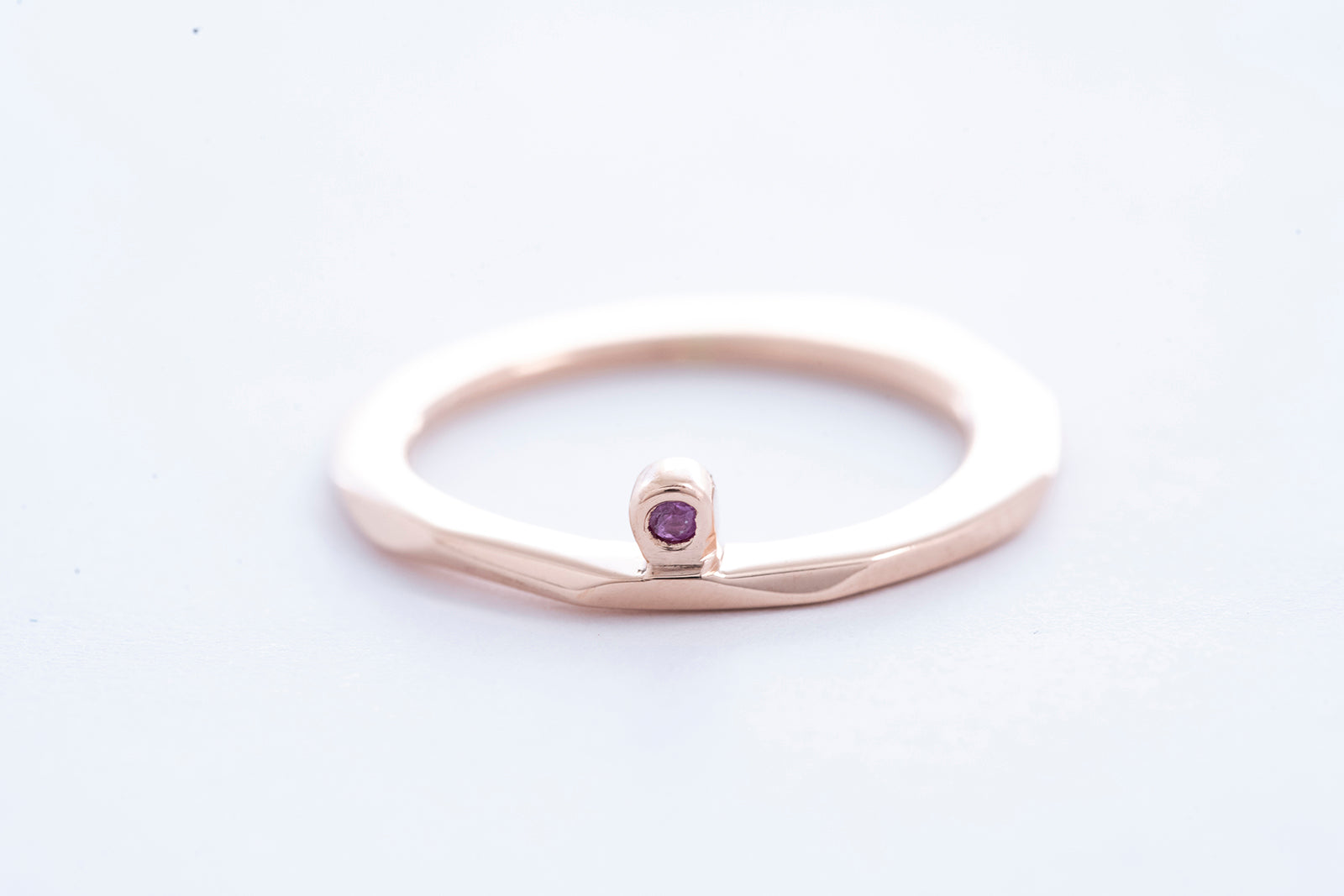 FAZETTE TIARA ring | 14K rose gold w. pink sapphire
