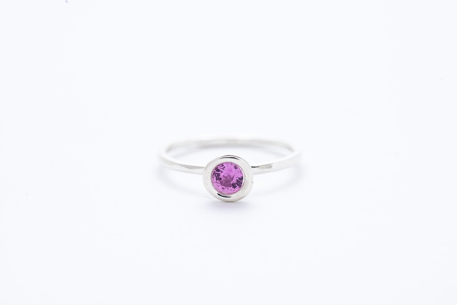 REEF ring - Sterling Silver w. purple pink sapphire