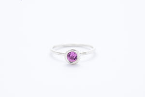 REEF ring - Sterling Silver w. purple pink sapphire