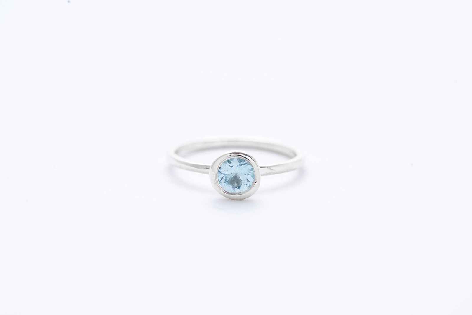 REEF ring - Sterling Silver w. pale blue topaz