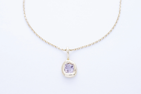 14 karátos rose gold nyaklánc zafír