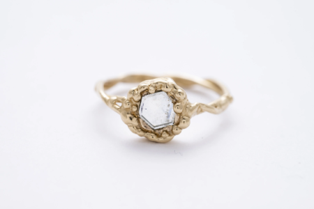 arany gyűrű portrait cut zafír