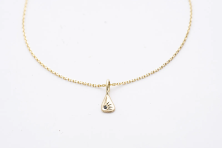 arany nyaklánc fekete gyémánt