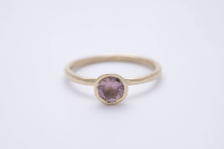 14 karátos arany gyűrű morganit